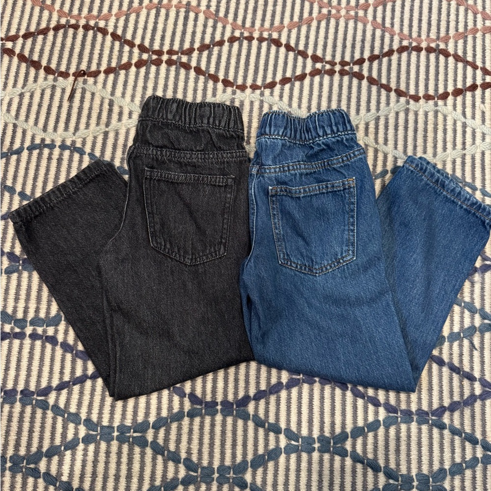 Boys size 6 Cat & Jack Kids Black and Blue Jeans (2pairs)